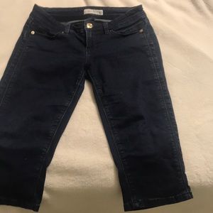 Guess low-rise capris